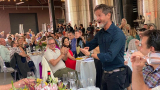 V Foundation Wine Celebration haalt $ 12 miljoen op voor kankeronderzoek